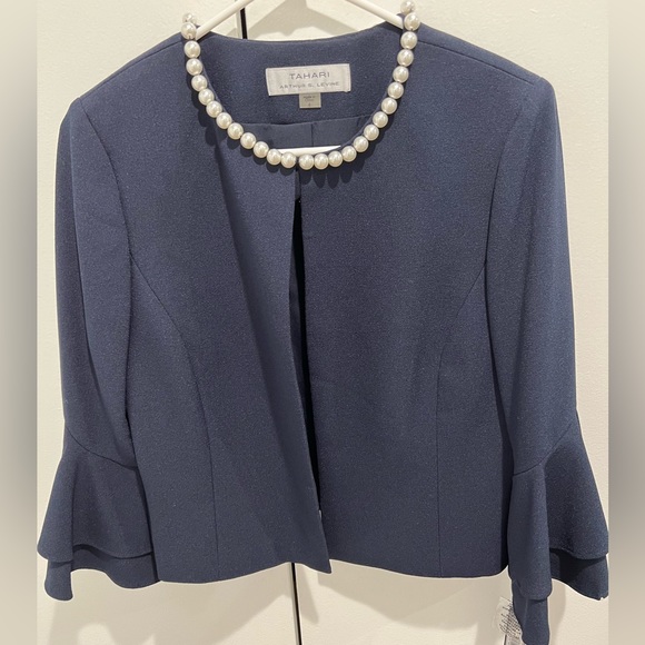 NWT Tahari Arthur S. Levine navy blazer with pearls - Picture 1 of 4